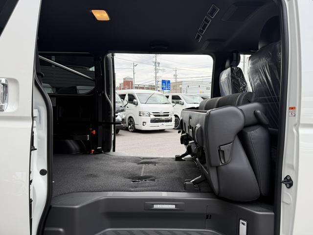 TOYOTA HIACE VAN LONG SUPER GL DARK PRIME S