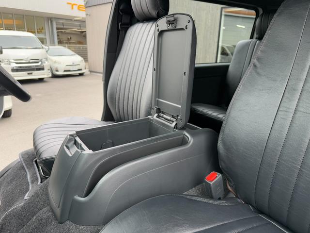 TOYOTA HIACE VAN LONG SUPER GL DARK PRIME S