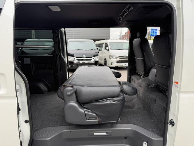 TOYOTA HIACE VAN LONG SUPER GL DARK PRIME S