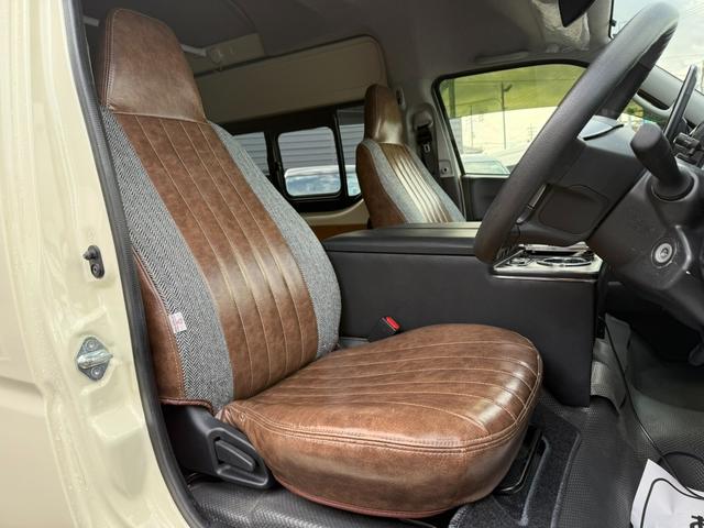 ハイエースバン DX 4WD/16インチアルミホイール/丸目ヘッドライト/アルパインBIG-X/ベッドキット/デジタルインナーミラー(34枚目)