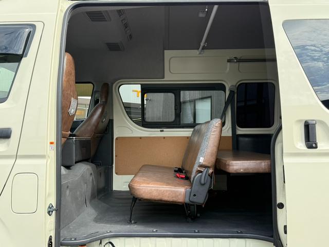 ハイエースバン DX 4WD/16インチアルミホイール/丸目ヘッドライト/アルパインBIG-X/ベッドキット/デジタルインナーミラー(49枚目)