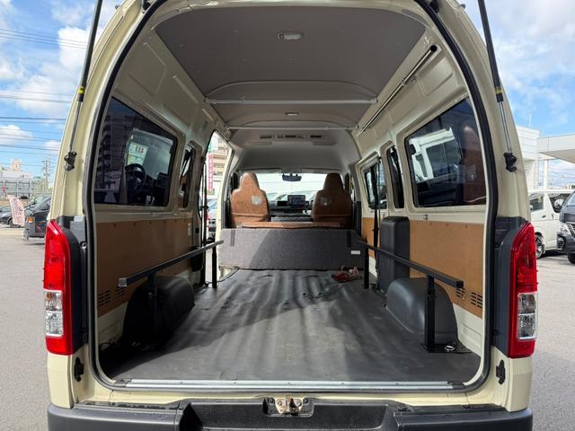 ハイエースバン DX 4WD/16インチアルミホイール/丸目ヘッドライト/アルパインBIG-X/ベッドキット/デジタルインナーミラー(52枚目)