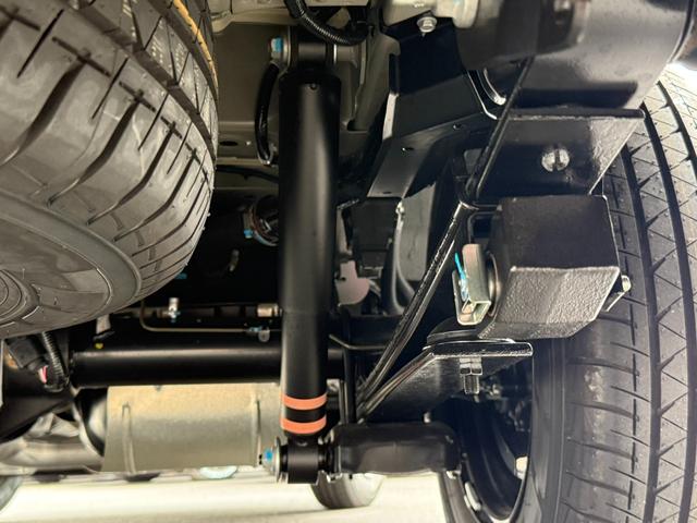 キャラバン ロンググランドプレミアムＧＸ　４ＷＤ／寒冷地仕様／シートヒーター／アラウンドビューモニター／衝突軽減ブレーキ／デジタルインナーミラー／（30枚目）