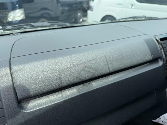 ハイエースバン スーパーGL ダークプライムII 後席モニター/アルパイン7インチナビ/ベッドキット/シートカバー/純正15インチアルミホイール/衝突軽減ブレーキ(35枚目)