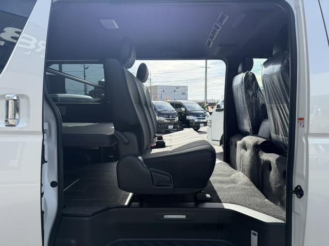 ハイエースバン ロングスーパーGL ダークプライムS 新車未登録/4WD/20周年記念/16インチアルミ/アルパインディスプレイオーディオ/ベッドキット/床張りキット/フロントエアロ/GRマッドフラップ/両側電動スライドドア/キャンピングカー(49枚目)