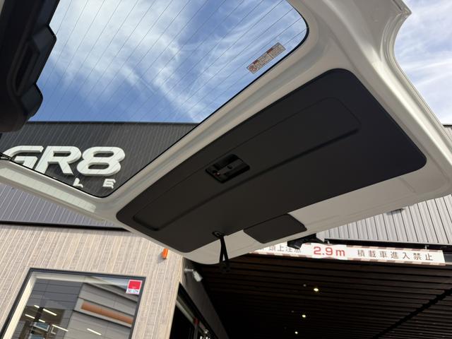 ハイエースバン ロングスーパーGL ダークプライムS 新車未登録/4WD/20周年記念/16インチアルミ/アルパインディスプレイオーディオ/ベッドキット/床張りキット/フロントエアロ/GRマッドフラップ/両側電動スライドドア/キャンピングカー(55枚目)