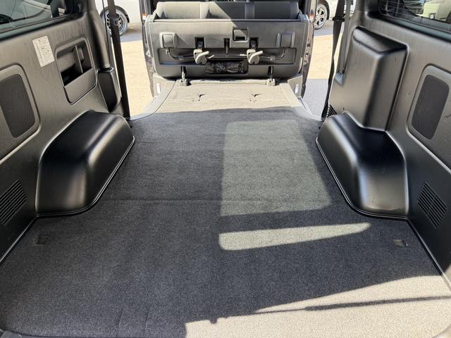 ハイエースバン スーパーGL ダークプライムII 純正7インチナビ/フルセグTV / ETC2.0 / パノラミックビューモニター / 衝突軽減ブレーキ /(54枚目)