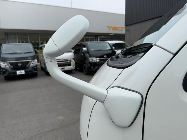 ハイエースバン スーパーGL ダークプライムII 寒冷地仕様/ローダウン/アルパイン後席モニター/ベッドキット/モデリスタフルエアロ/17インチアルミ /(23枚目)