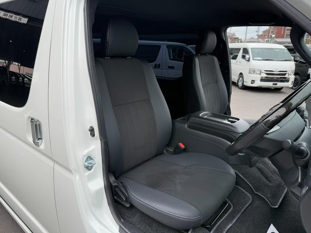 ハイエースバン スーパーGL ダークプライムII 寒冷地仕様/ローダウン/アルパイン後席モニター/ベッドキット/モデリスタフルエアロ/17インチアルミ /(32枚目)