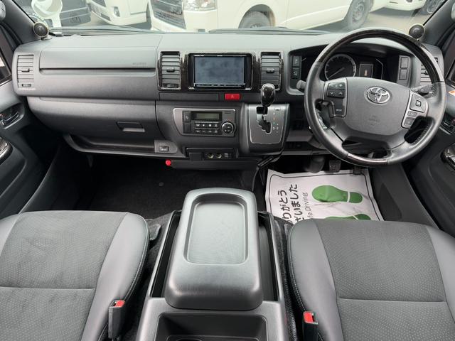 ハイエースバン スーパーGL ダークプライムII 寒冷地仕様/ローダウン/アルパイン後席モニター/ベッドキット/モデリスタフルエアロ/17インチアルミ /(34枚目)