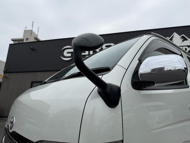 ハイエースバン スーパーＧＬ　ダークプライムＩＩ　４ＷＤ／寒冷地仕様／１６インチアルミホイール／アルパインＢＩＧ－Ｘ／ヒッチメンバー／フロントエアロ／ＥＴＣ／両側小窓付きスライドドア／ＡＣ１００Ｖコンセント／バックカメラ／ＬＥＤヘッドライト（23枚目）