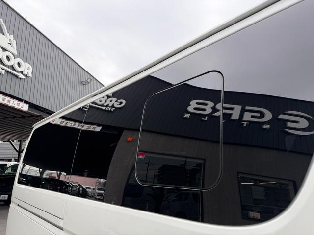 ハイエースバン スーパーＧＬ　ダークプライムＩＩ　４ＷＤ／寒冷地仕様／１６インチアルミホイール／アルパインＢＩＧ－Ｘ／ヒッチメンバー／フロントエアロ／ＥＴＣ／両側小窓付きスライドドア／ＡＣ１００Ｖコンセント／バックカメラ／ＬＥＤヘッドライト（25枚目）