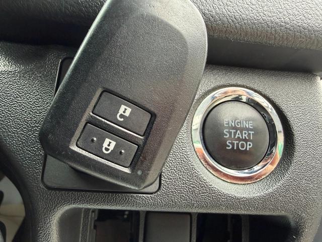 ハイエースバン スーパーＧＬ　ダークプライムＩＩ　４ＷＤ／寒冷地仕様／１６インチアルミホイール／アルパインＢＩＧ－Ｘ／ヒッチメンバー／フロントエアロ／ＥＴＣ／両側小窓付きスライドドア／ＡＣ１００Ｖコンセント／バックカメラ／ＬＥＤヘッドライト（41枚目）