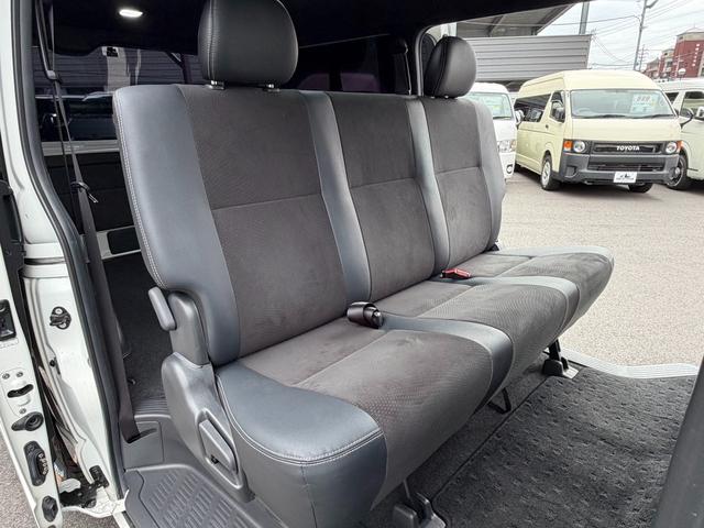 ハイエースバン スーパーＧＬ　ダークプライムＩＩ　４ＷＤ／寒冷地仕様／１６インチアルミホイール／アルパインＢＩＧ－Ｘ／ヒッチメンバー／フロントエアロ／ＥＴＣ／両側小窓付きスライドドア／ＡＣ１００Ｖコンセント／バックカメラ／ＬＥＤヘッドライト（49枚目）