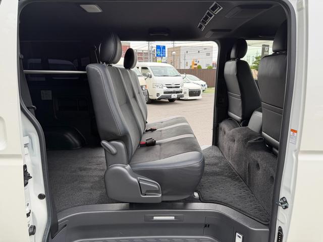 ハイエースバン スーパーＧＬ　ダークプライムＩＩ　４ＷＤ／寒冷地仕様／１６インチアルミホイール／アルパインＢＩＧ－Ｘ／ヒッチメンバー／フロントエアロ／ＥＴＣ／両側小窓付きスライドドア／ＡＣ１００Ｖコンセント／バックカメラ／ＬＥＤヘッドライト（50枚目）
