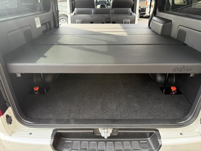 ハイエースバン スーパーGL ダークプライムII ローダウン/17inアルミ/フルエアロ/バッドフェイス/ベッドキット(50枚目)