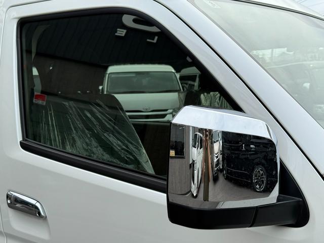 ハイエースワゴン グランドキャビン　ファインテックツアラー　登録済み未使用車／キャプテンシート／ファインテックツアラー／４列１０人乗り　／アルパインＢＩＧ－Ｘ　／（24枚目）