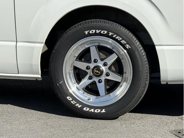 ハイエースバン スーパーＧＬ　ダークプライム　純正７インチナビ／ＤＶＤ視聴可／バックカメラ／フルセグＴＶ／Ｂｌｕｅｔｏｏｔｈ接続／ＬＥＤヘッドライト／モデリスタＦスポイラー／ＧＲ８アルミペダル／ベッドキット／キャンピングカー（22枚目）