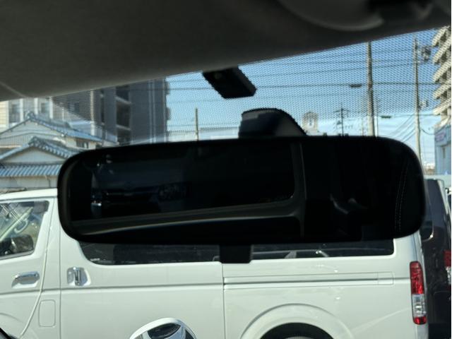 ハイエースバン スーパーＧＬ　ダークプライム　純正７インチナビ／ＤＶＤ視聴可／バックカメラ／フルセグＴＶ／Ｂｌｕｅｔｏｏｔｈ接続／ＬＥＤヘッドライト／モデリスタＦスポイラー／ＧＲ８アルミペダル／ベッドキット／キャンピングカー（33枚目）