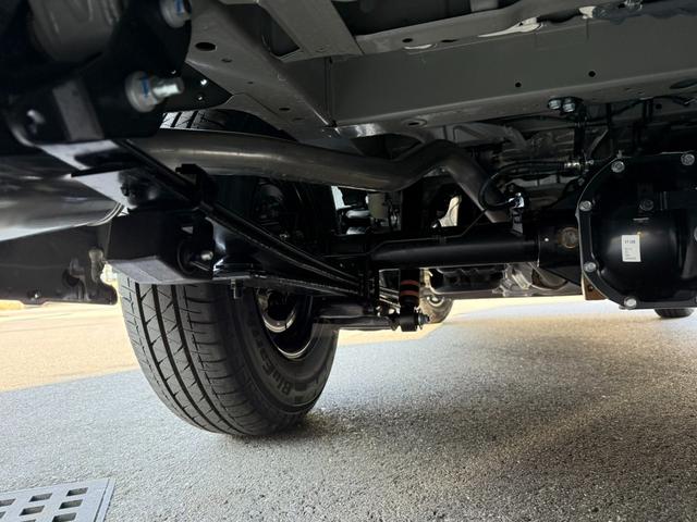 キャラバン ロンググランドプレミアムＧＸ　パートタイム４ＷＤ／　マイナーチェンジ後モデル／　インテリジェントルームミラー／　アラウンドビューモニター　／（28枚目）
