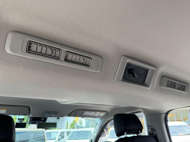 キャラバン ロンググランドプレミアムＧＸ　４ＷＤ／アラウンドビューモニター／荷室スライドフロア／ベットキット／１７ｉｎアルミ／ＥＴＣ／フローティングナビ（47枚目）