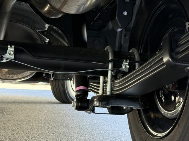 ハイエースワゴン ＧＬ　４列１０人乗り／１５インチアルミホイール／パノラミックビューモニター／デジタルインナーミラー／衝突軽減ブレーキ／片側電動スライドドア／ＡＣ１００Ｖ／ＬＥＤヘッドライト／スマートキー／プッシュスタート（29枚目）