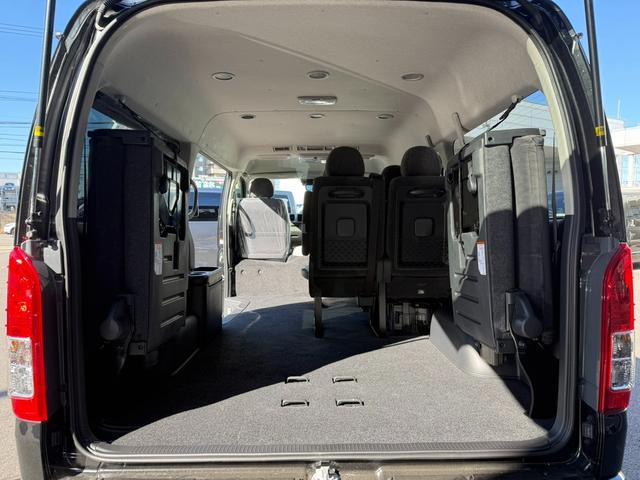 ハイエースワゴン ＧＬ　４列１０人乗り／１５インチアルミホイール／パノラミックビューモニター／デジタルインナーミラー／衝突軽減ブレーキ／片側電動スライドドア／ＡＣ１００Ｖ／ＬＥＤヘッドライト／スマートキー／プッシュスタート（52枚目）