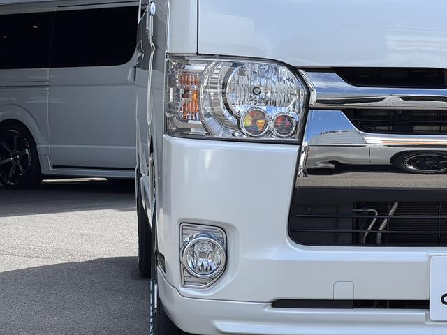 ハイエースバン スーパーＧＬ　ダークプライム　４ＷＤ／１６インチアルミ／ベッドキット／社外ショックアブソーバー／ＧＲ８センターコンソール／フロントエアロ（20枚目）