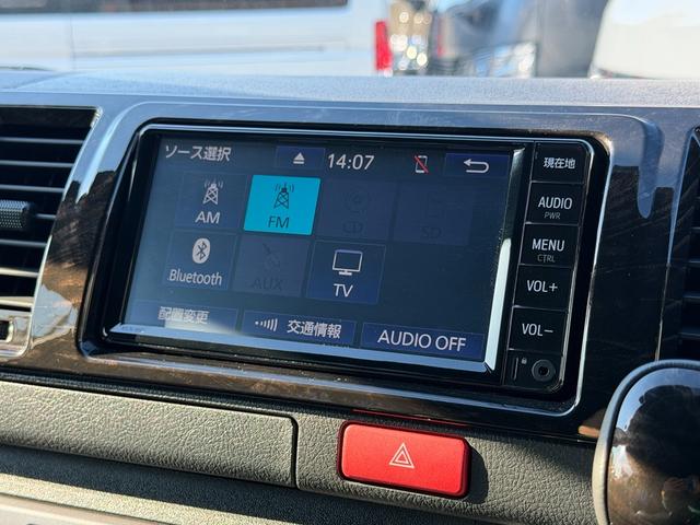 ハイエースバン スーパーGL ダークプライムII バッドフェイス/essex17インチAW/純正ナビ/パノラミックビューモニター/TSS/パワースライドドア/ローダウン/床張り/ベッドキット/キャンピングカー(39枚目)