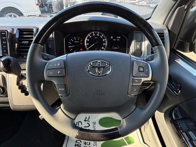 ハイエースバン スーパーGL ダークプライムII バッドフェイス/essex17インチAW/純正ナビ/パノラミックビューモニター/TSS/パワースライドドア/ローダウン/床張り/ベッドキット/キャンピングカー(47枚目)