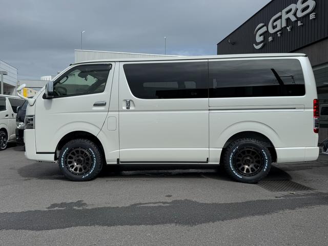 ハイエースバン ロングスーパーＧＬ　ダークプライムＳ　４ＷＤ／寒冷地仕様／２０周年記念モデル／１６インチアルミ／アルパインＢＩＧ－Ｘ／ベッドキット／シートカバー（18枚目）