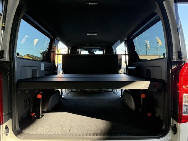 ハイエースバン ロングスーパーＧＬ　ダークプライムＳ　４ＷＤ／寒冷地仕様／２０周年記念モデル／１６インチアルミ／アルパインＢＩＧ－Ｘ／ベッドキット／シートカバー（49枚目）