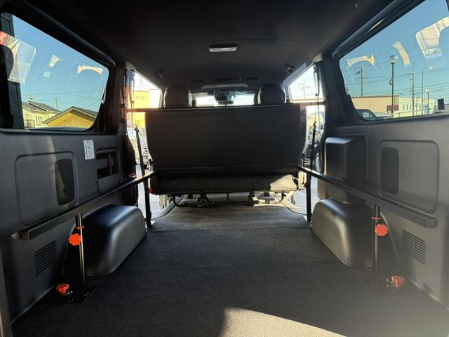ハイエースバン ロングスーパーＧＬ　ダークプライムＳ　４ＷＤ／寒冷地仕様／２０周年記念モデル／１６インチアルミ／アルパインＢＩＧ－Ｘ／ベッドキット／シートカバー（52枚目）
