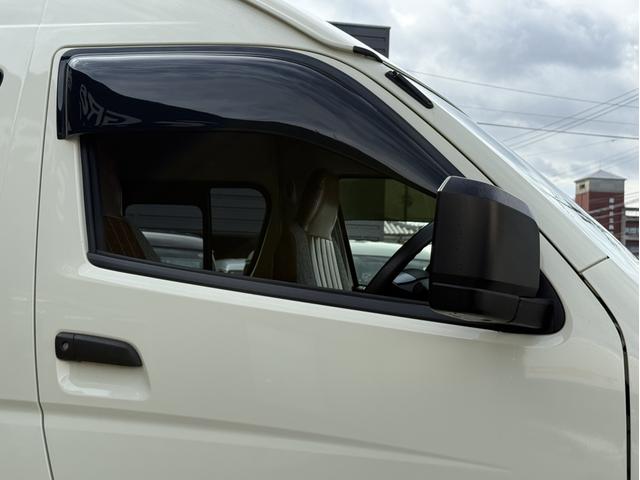 ハイエースバン ＤＸ　４ＷＤ／１６インチアルミホイール／丸目ヘッドライト／アルパインＢＩＧ－Ｘ／ベッドキット／デジタルインナーミラー（24枚目）