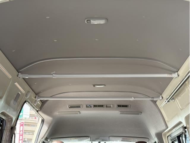 ハイエースバン ＤＸ　４ＷＤ／１６インチアルミホイール／丸目ヘッドライト／アルパインＢＩＧ－Ｘ／ベッドキット／デジタルインナーミラー（53枚目）