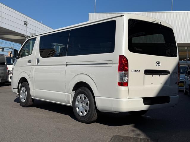 ハイエースバン ロングスーパーＧＬ　ダークプライムＳ　登録済未使用車／２０周年記念車／４ＷＤ／衝突軽減ブレーキ／デジタルインナーミラー／パノラミックビューモニター（15枚目）