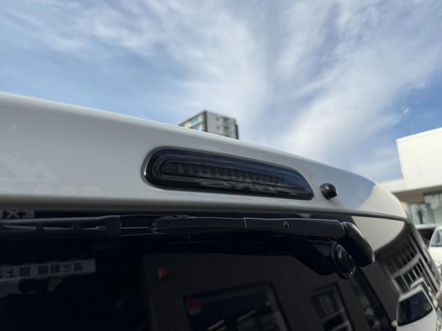 ハイエースバン スーパーGL ダークプライム 16インチアルミ/アルパインBIG-X/後席モニター/BOXベッドキット/フロントエアロ/バッドフェイスボンネット/社外センターコンソール/両側電動スライドドア/社外テールランプ/キャンピングカー(27枚目)