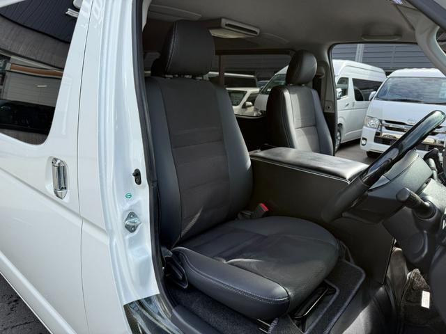 ハイエースバン スーパーGL ダークプライム 16インチアルミ/アルパインBIG-X/後席モニター/BOXベッドキット/フロントエアロ/バッドフェイスボンネット/社外センターコンソール/両側電動スライドドア/社外テールランプ/キャンピングカー(35枚目)