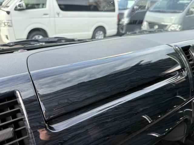 ハイエースバン スーパーGL ダークプライム 16インチアルミ/アルパインBIG-X/後席モニター/BOXベッドキット/フロントエアロ/バッドフェイスボンネット/社外センターコンソール/両側電動スライドドア/社外テールランプ/キャンピングカー(46枚目)