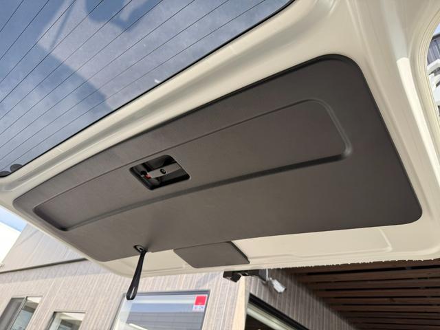 ハイエースバン スーパーGL ダークプライム 16インチアルミ/アルパインBIG-X/後席モニター/BOXベッドキット/フロントエアロ/バッドフェイスボンネット/社外センターコンソール/両側電動スライドドア/社外テールランプ/キャンピングカー(55枚目)