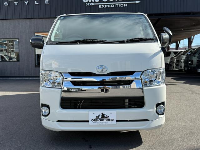 ハイエースバン ロングDX GLパッケージ マニュアル車/ローダウン/17インチアルミホイール/ベッドキット/フロントエアロ/床張り/シートカバー/カロッツェリア7インチナビ/フルセグTV/ETC/LEDヘッドライト/キーレス/キャンピングカー(16枚目)