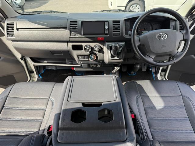 ハイエースバン ロングDX GLパッケージ マニュアル車/ローダウン/17インチアルミホイール/ベッドキット/フロントエアロ/床張り/シートカバー/カロッツェリア7インチナビ/フルセグTV/ETC/LEDヘッドライト/キーレス/キャンピングカー(47枚目)