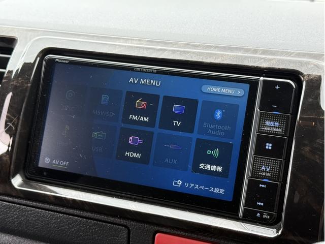 ハイエースバン スーパーＧＬ　ダークプライムＩＩ　寒冷地仕様／４ＷＤ／１６インチアルミホイール／ＴＲＤマッドフラップ／ベットキット／床張りキット／フロントエアロ（38枚目）