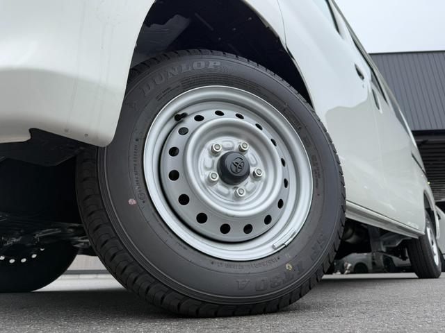 タウンエースバン GL 登録済未使用車/4WD/7インチナビ/ETC/バックカメラ/衝突軽減ブレーキ/純正ホイール/コーナーセンサー/アイドリングストップ/キーレスエントリー/助手席エアバッグ/パワーウインドウ(20枚目)