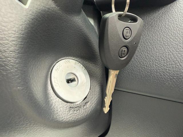 タウンエースバン GL 登録済未使用車/4WD/7インチナビ/ETC/バックカメラ/衝突軽減ブレーキ/純正ホイール/コーナーセンサー/アイドリングストップ/キーレスエントリー/助手席エアバッグ/パワーウインドウ(43枚目)