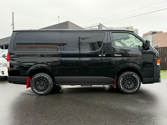 ハイエースバン スーパーGL ダークプライムII 4WD/寒冷地仕様/丸目ヘッドライト/16インチアルミ/デジタルインナーミラー/パノラミックビューモニター(18枚目)