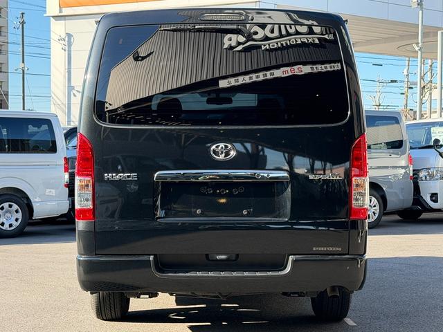 ハイエースバン スーパーＧＬ　ダークプライム　寒冷地仕様／ローダウン／１６インチアルミ／ベッドキット／フロントエアロ／７インチナビ／バックカメラ／（17枚目）