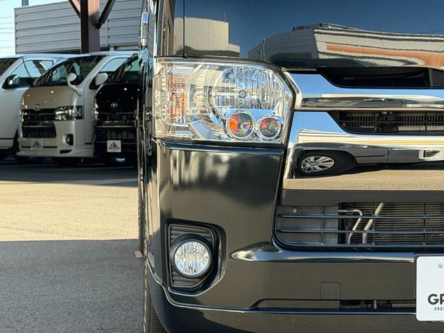 ハイエースバン スーパーＧＬ　ダークプライム　寒冷地仕様／ローダウン／１６インチアルミ／ベッドキット／フロントエアロ／７インチナビ／バックカメラ／（20枚目）