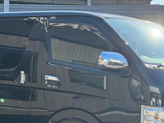 ハイエースバン スーパーＧＬ　ダークプライム　寒冷地仕様／ローダウン／１６インチアルミ／ベッドキット／フロントエアロ／７インチナビ／バックカメラ／（24枚目）