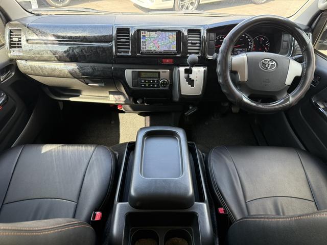 ハイエースバン ロングスーパーGL ローダウン/18inアルミホイール/BOXベッドキット/フルエアロ/バッドフェイスボンネット/ロッドホルダー(46枚目)